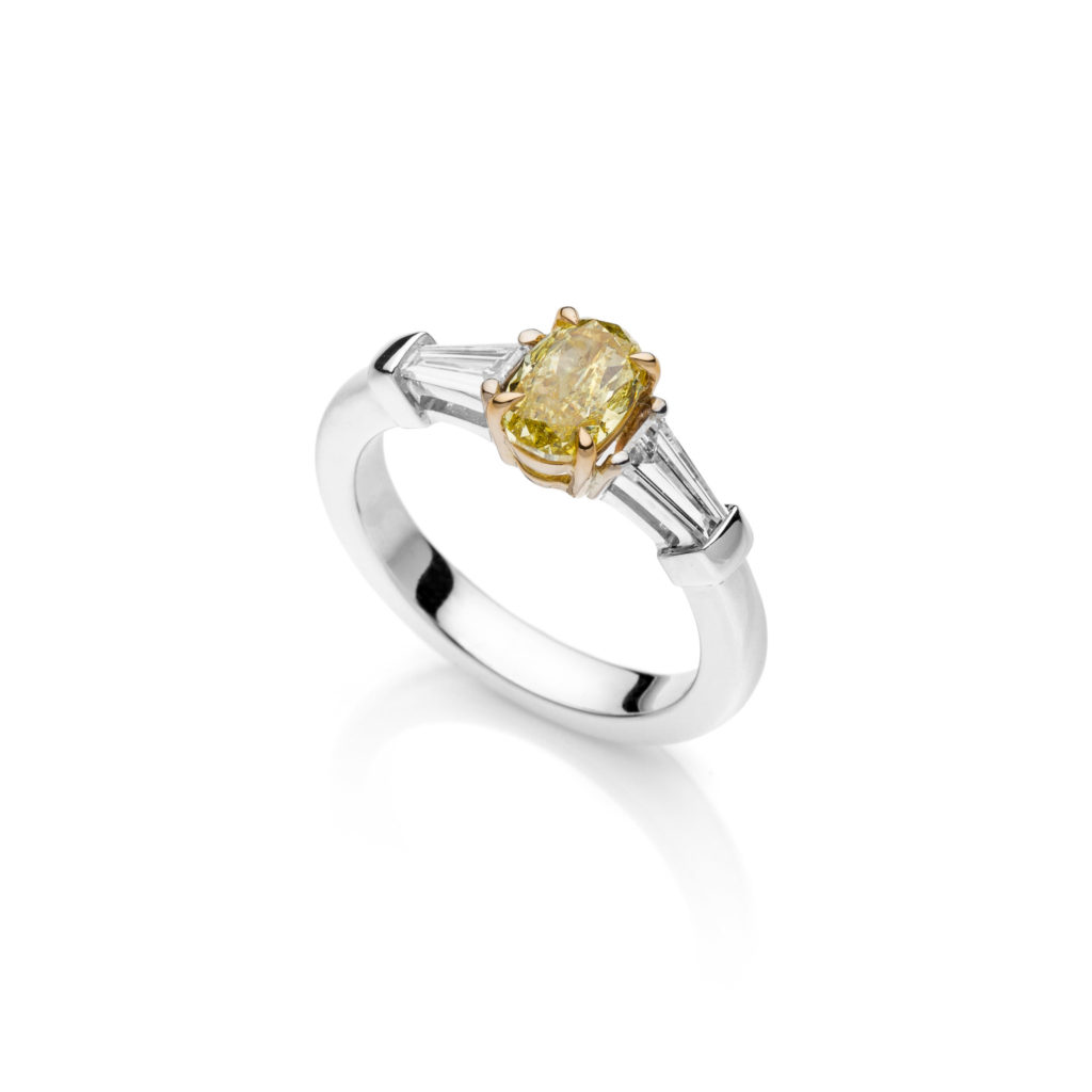 “FANCY INTENSE YELLOW” SOLITAIRE (GIA)